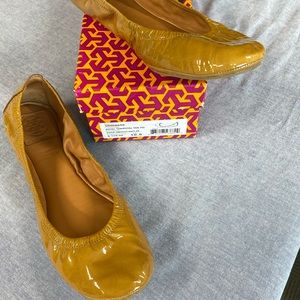 Tory Burch Eddie flat